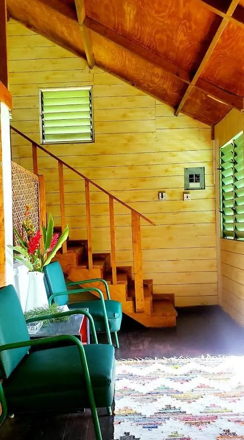 Ginger Lodge Cottage: Rustic Retreat in St Andrew, Jamaica Kingston Jamaica